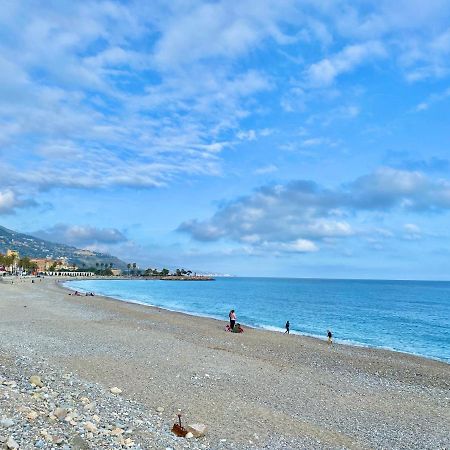 Bioves En Duplex-Climatisation-Centre Ville-Plage 芒通 外观 照片